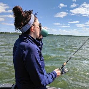 Meet your Posher, Leslie